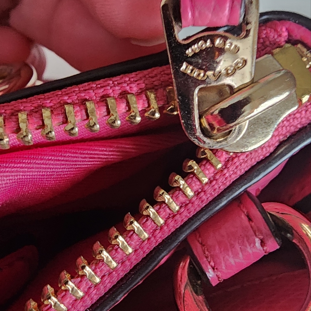 SOLD DO NOT PURCHASE Coach Mini Christie Carryall Pink Floral Women's Bag EUC - Picture 11 of 12